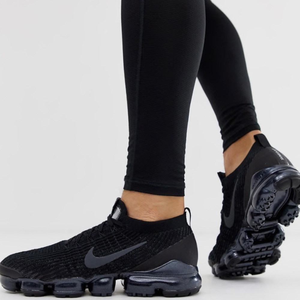 Nike Air VaporMax Flyknit 3.0 size 7